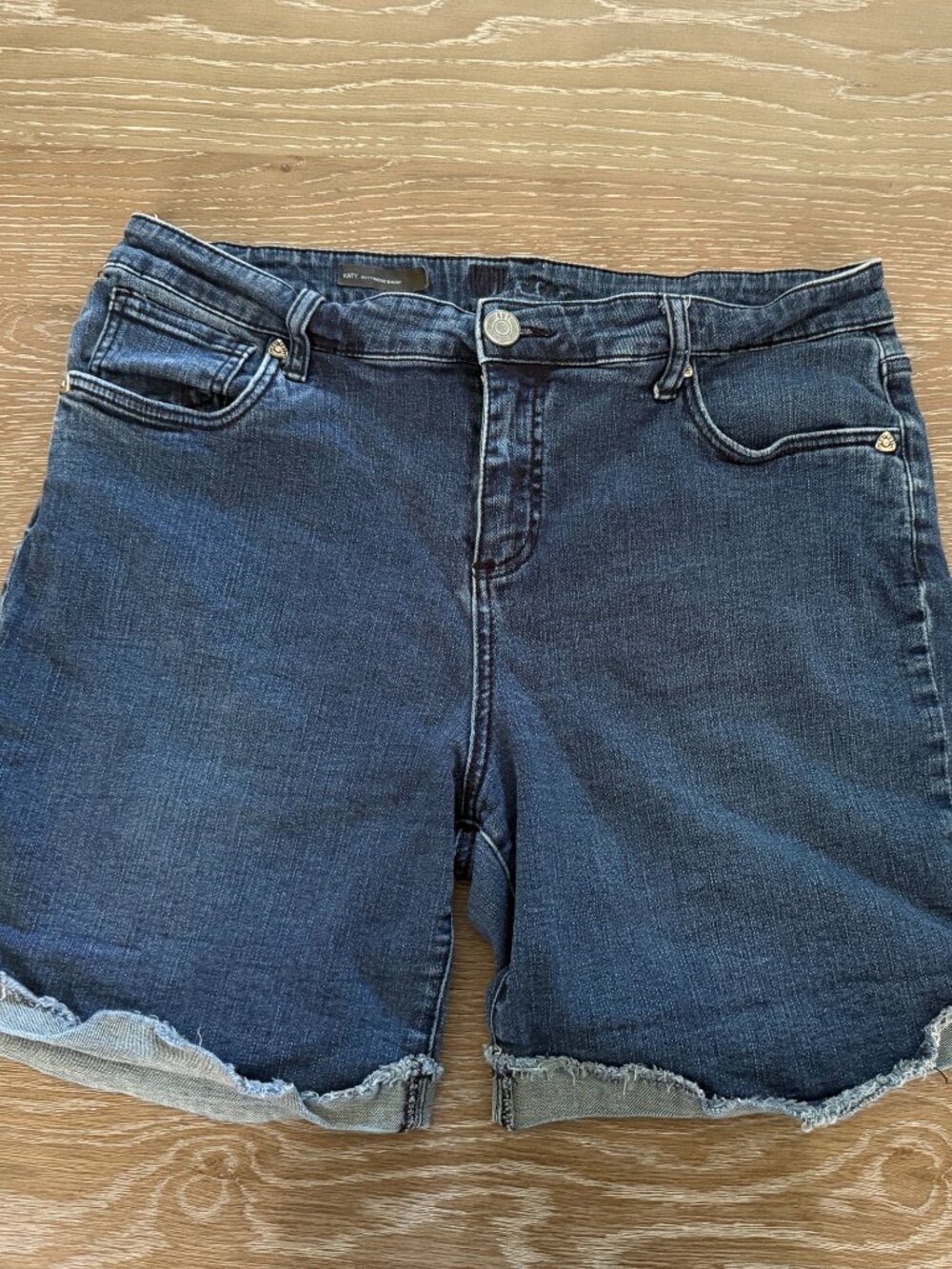 Womens Kut from the Cloth Katy boyfriend denim shorts size 14